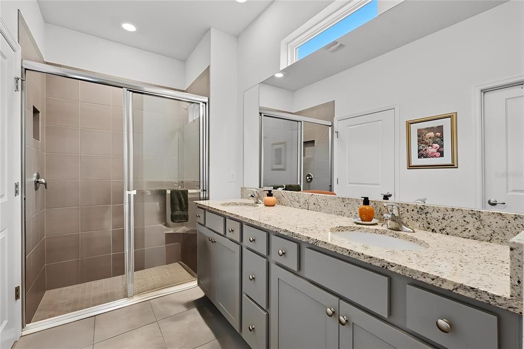 For Sale: $269,700 (3 beds, 2 baths, 1614 Square Feet)
