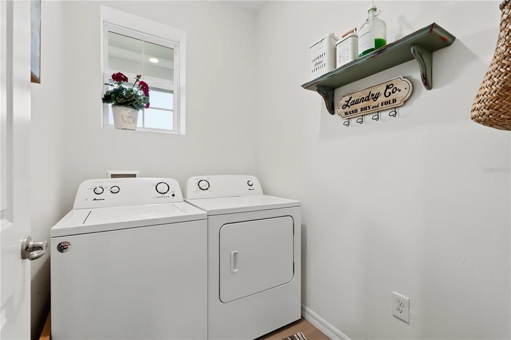 For Sale: $269,700 (3 beds, 2 baths, 1614 Square Feet)