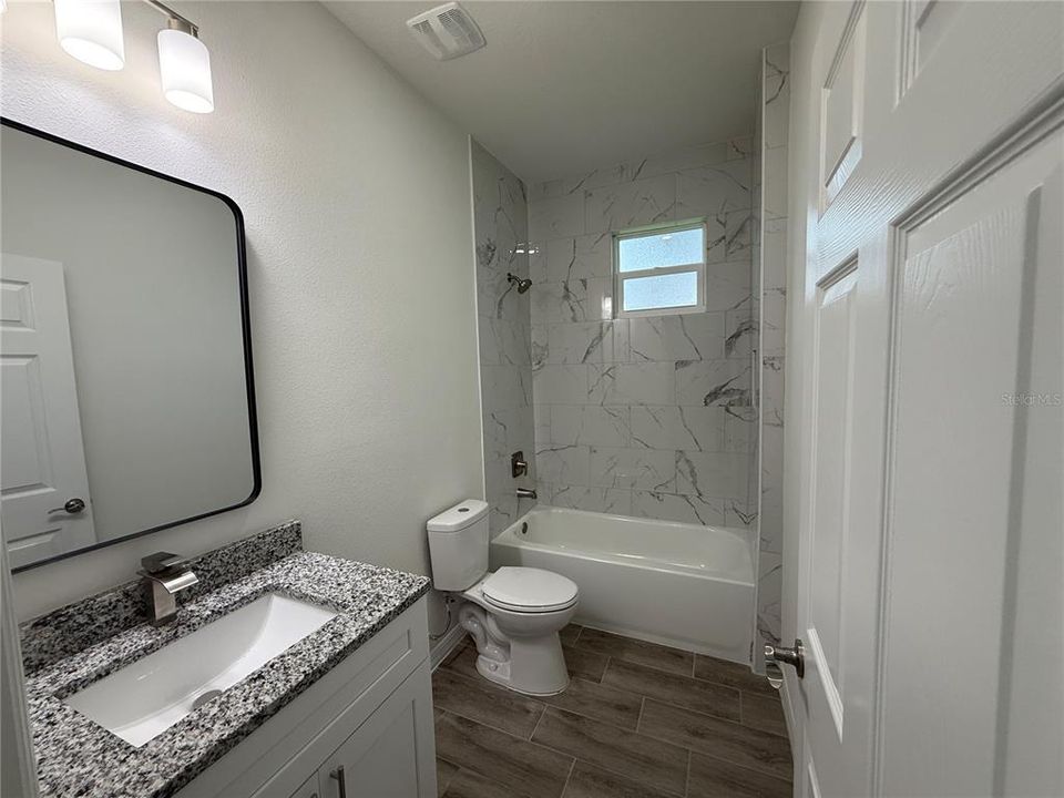 For Sale: $309,900 (3 beds, 2 baths, 1400 Square Feet)