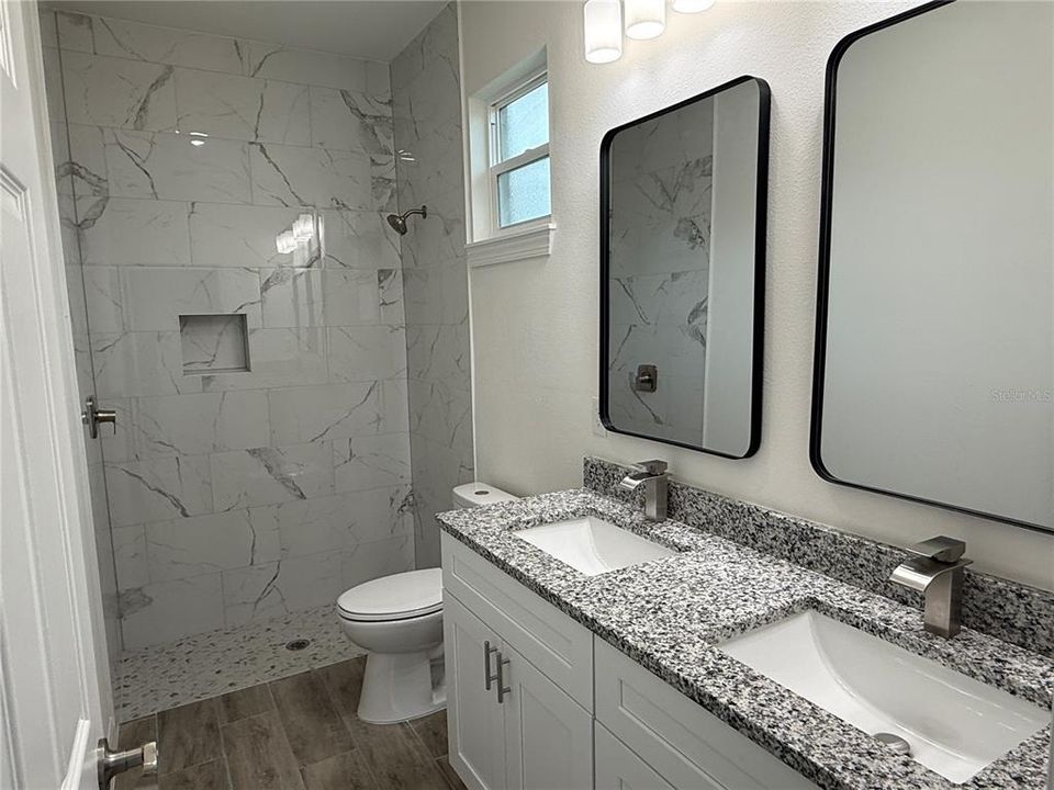 For Sale: $309,900 (3 beds, 2 baths, 1400 Square Feet)