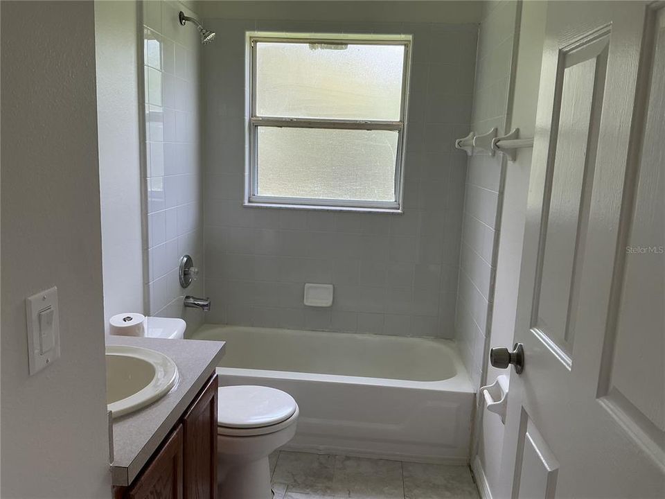 For Sale: $269,900 (3 beds, 2 baths, 1097 Square Feet)