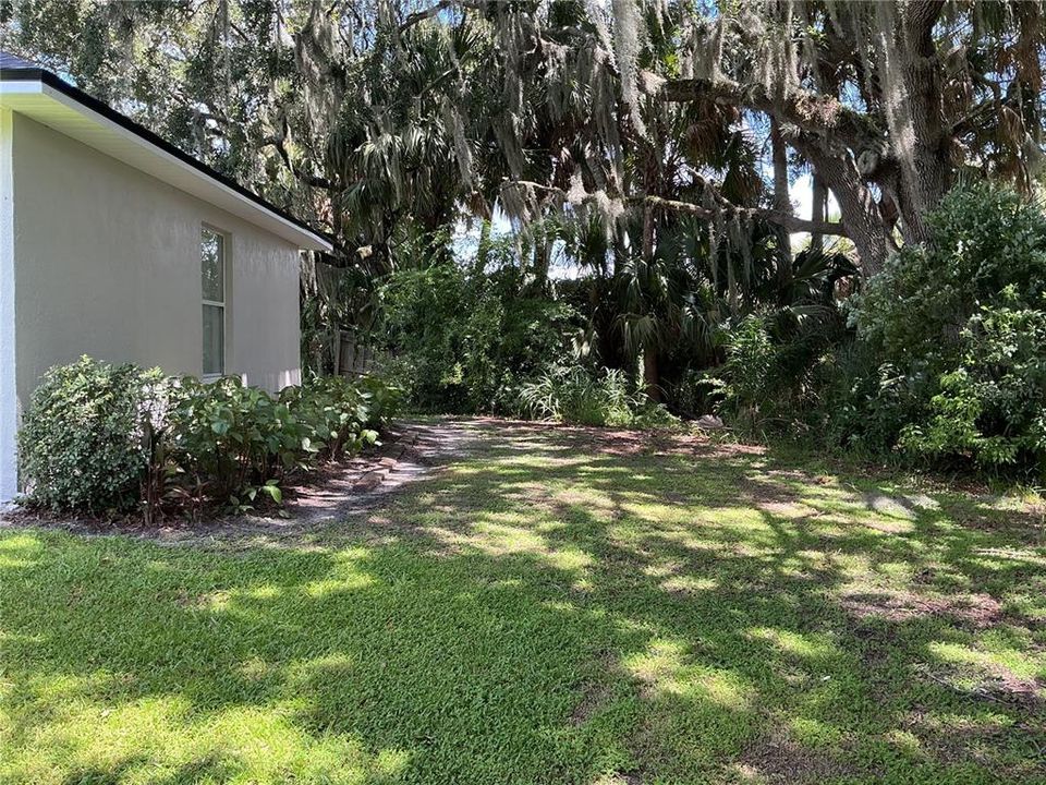 For Sale: $269,900 (3 beds, 2 baths, 1097 Square Feet)
