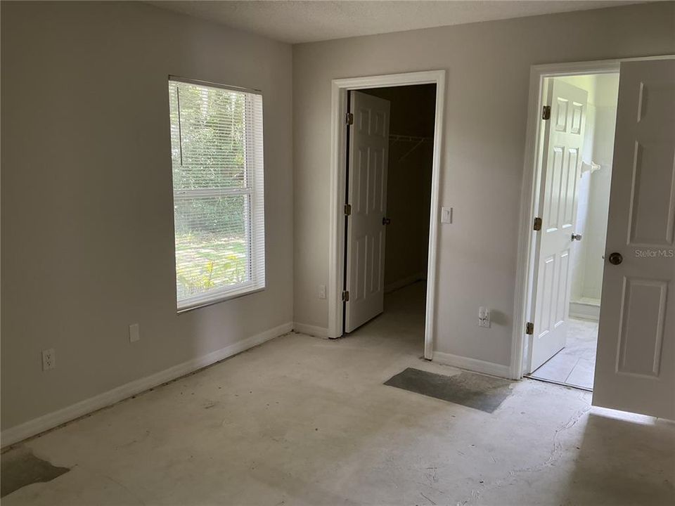 For Sale: $269,900 (3 beds, 2 baths, 1097 Square Feet)