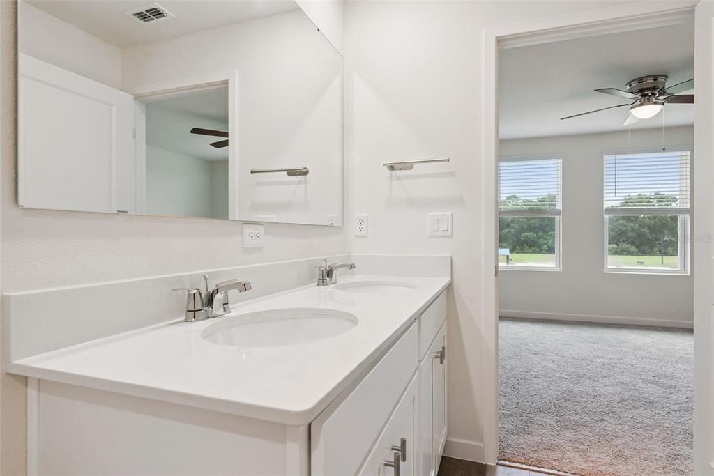 For Sale: $299,987 (3 beds, 2 baths, 1758 Square Feet)