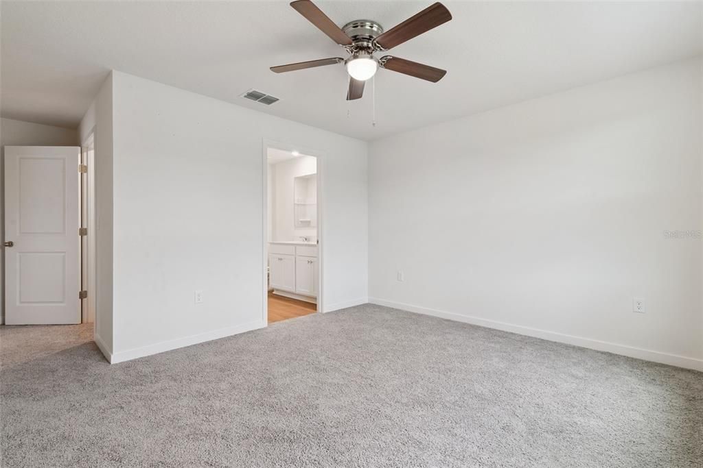 For Sale: $299,987 (3 beds, 2 baths, 1758 Square Feet)