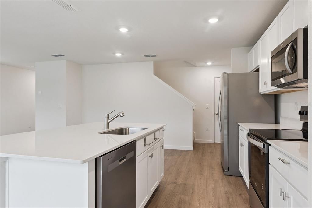 For Sale: $299,987 (3 beds, 2 baths, 1758 Square Feet)