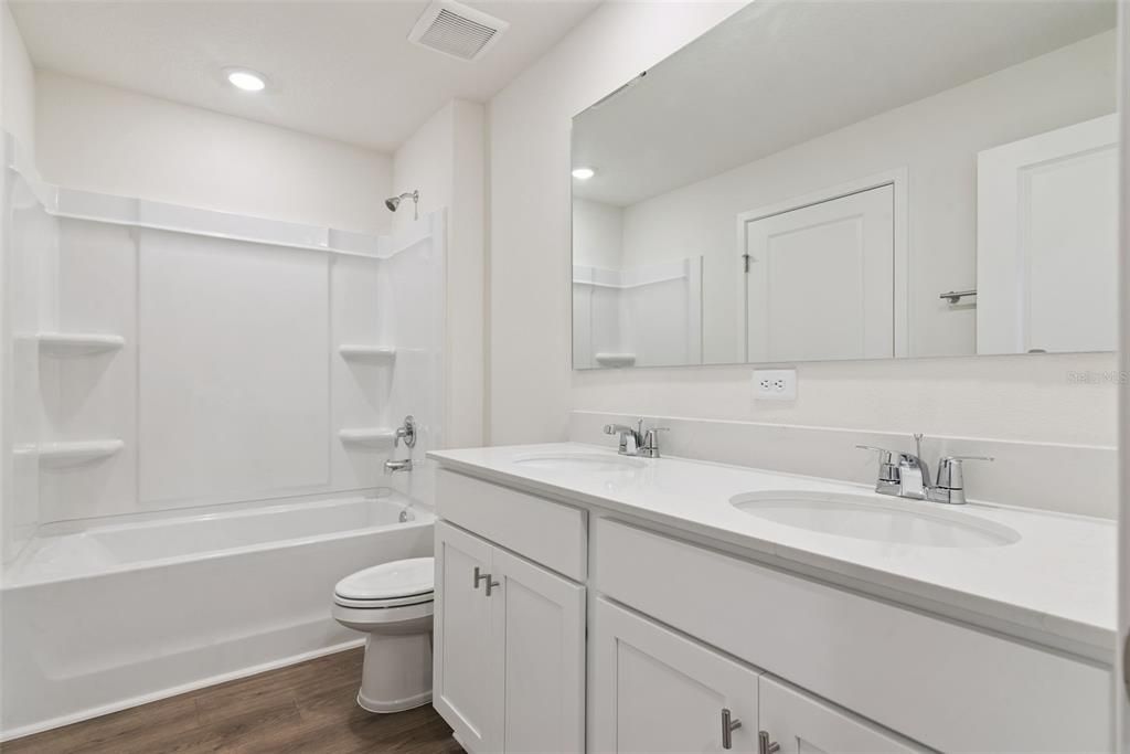 For Sale: $299,987 (3 beds, 2 baths, 1758 Square Feet)