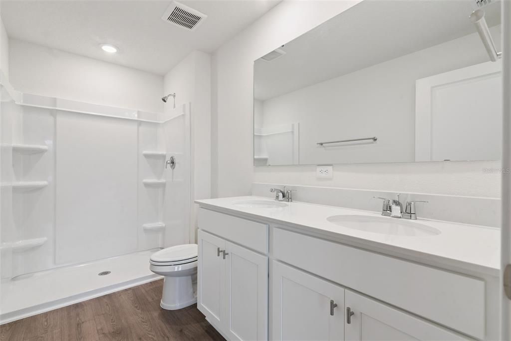 For Sale: $299,987 (3 beds, 2 baths, 1758 Square Feet)