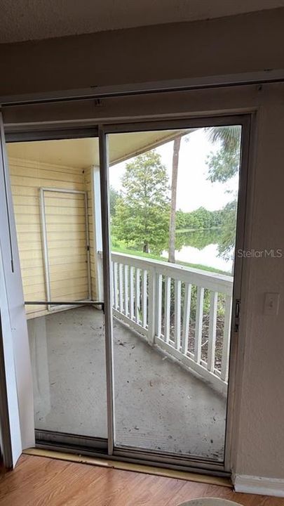 For Rent: $1,300 (1 beds, 1 baths, 673 Square Feet)