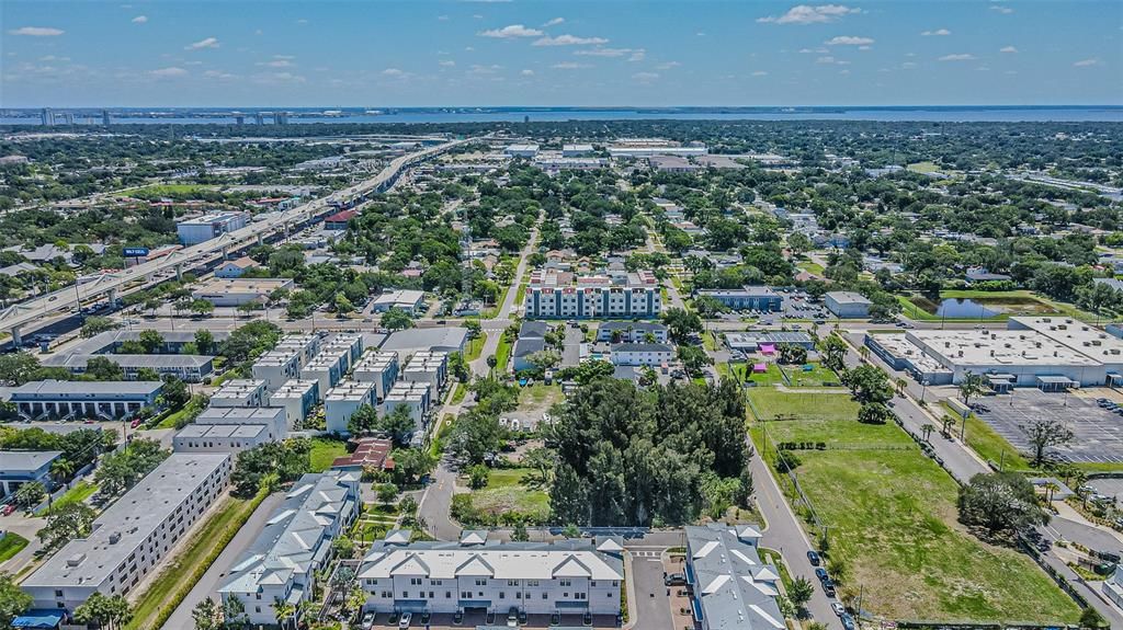 For Sale: $3,100,000 (1.00 acres)