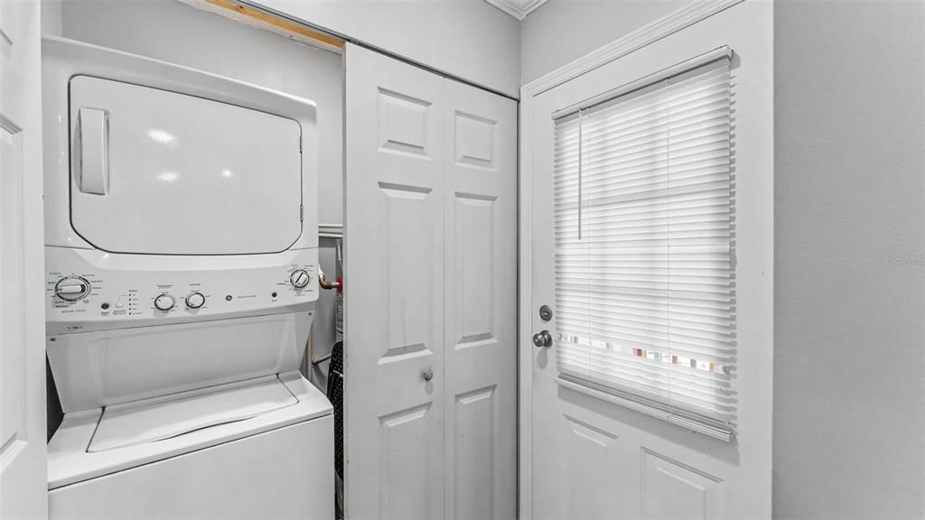 For Sale: $250,000 (4 beds, 2 baths, 1809 Square Feet)