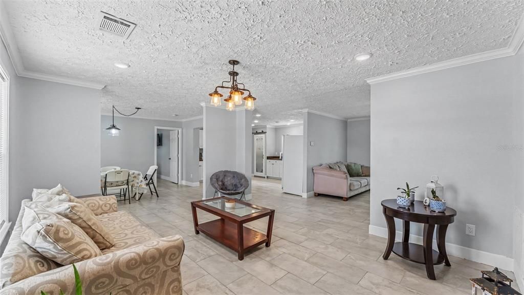 For Sale: $250,000 (4 beds, 2 baths, 1809 Square Feet)