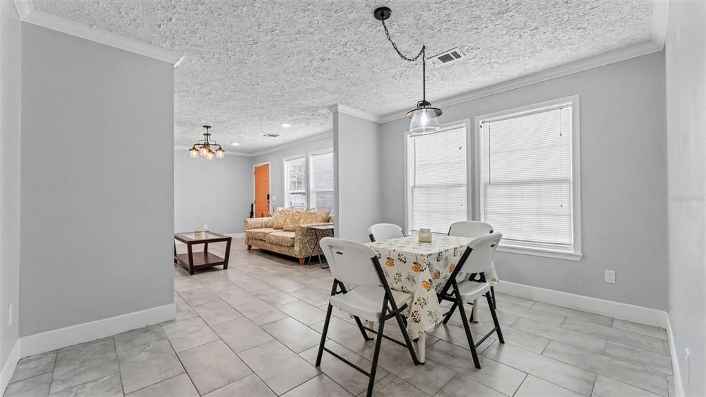 For Sale: $250,000 (4 beds, 2 baths, 1809 Square Feet)