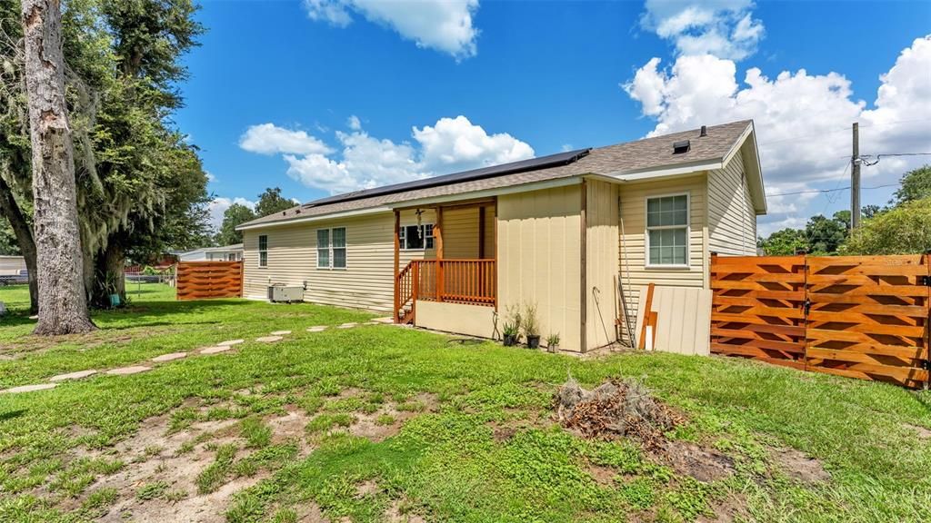 For Sale: $250,000 (4 beds, 2 baths, 1809 Square Feet)