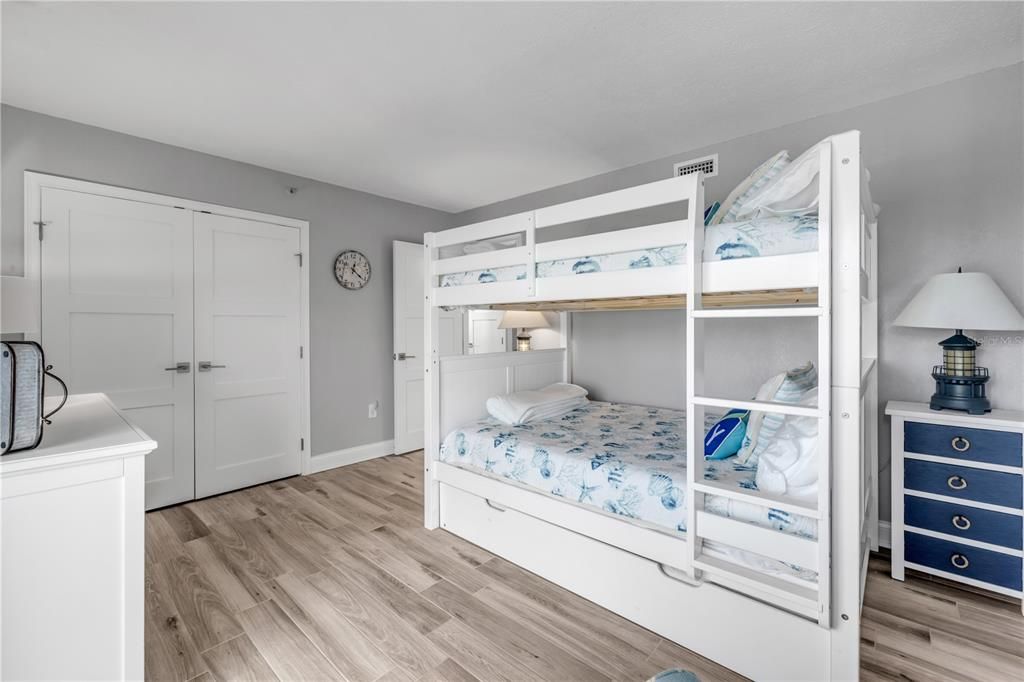 For Sale: $699,900 (3 beds, 2 baths, 1517 Square Feet)