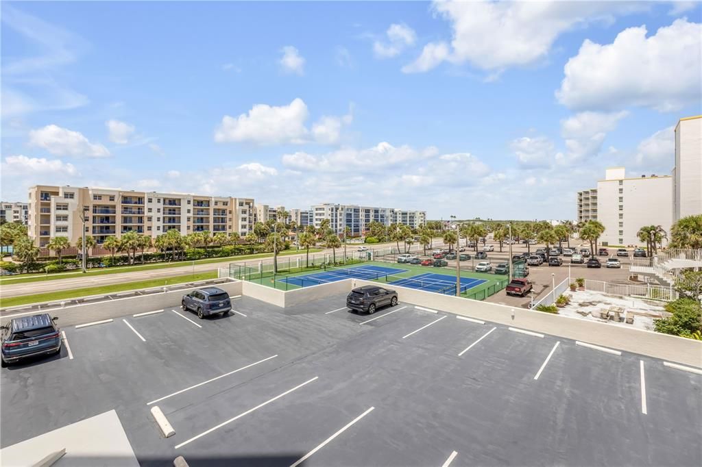 For Sale: $699,900 (3 beds, 2 baths, 1517 Square Feet)