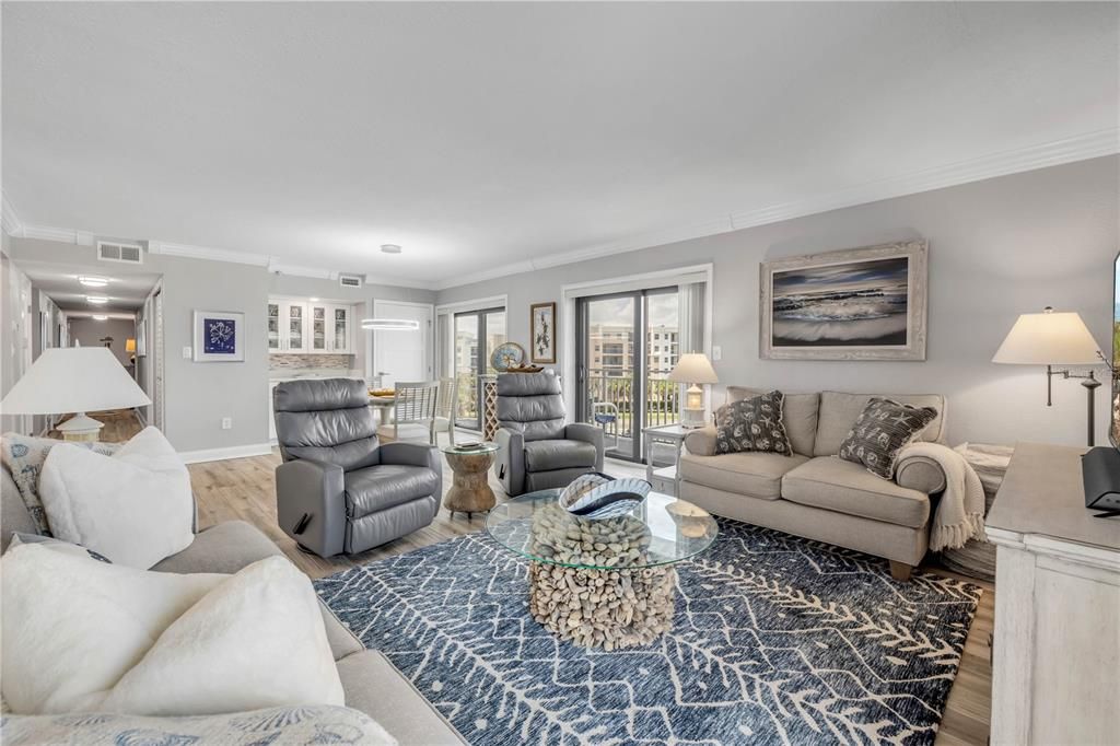 For Sale: $699,900 (3 beds, 2 baths, 1517 Square Feet)