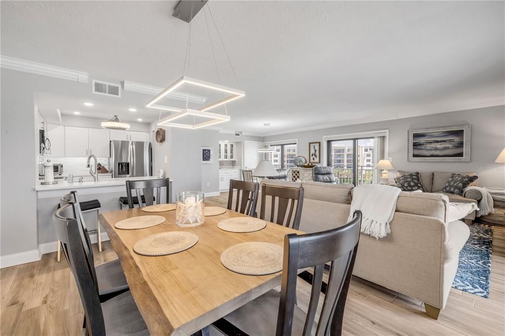For Sale: $699,900 (3 beds, 2 baths, 1517 Square Feet)