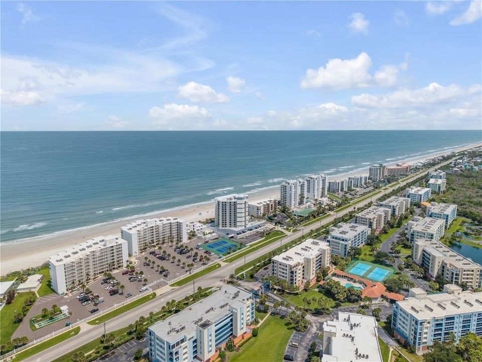 For Sale: $699,900 (3 beds, 2 baths, 1517 Square Feet)