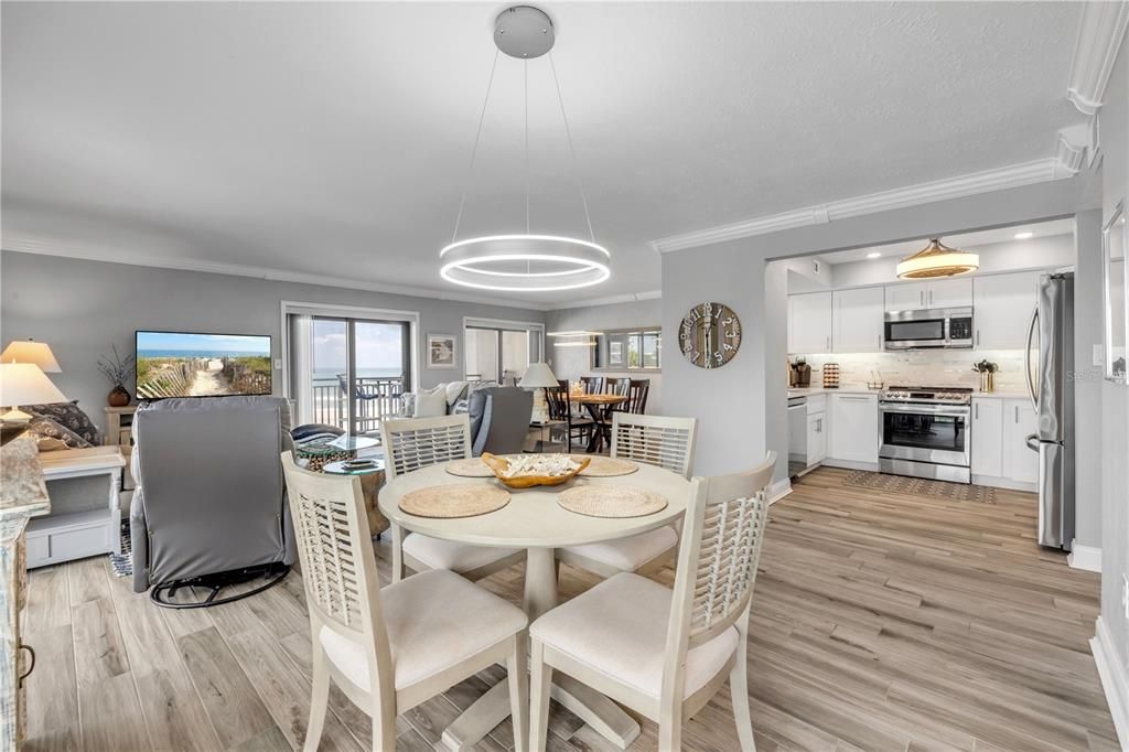 For Sale: $699,900 (3 beds, 2 baths, 1517 Square Feet)