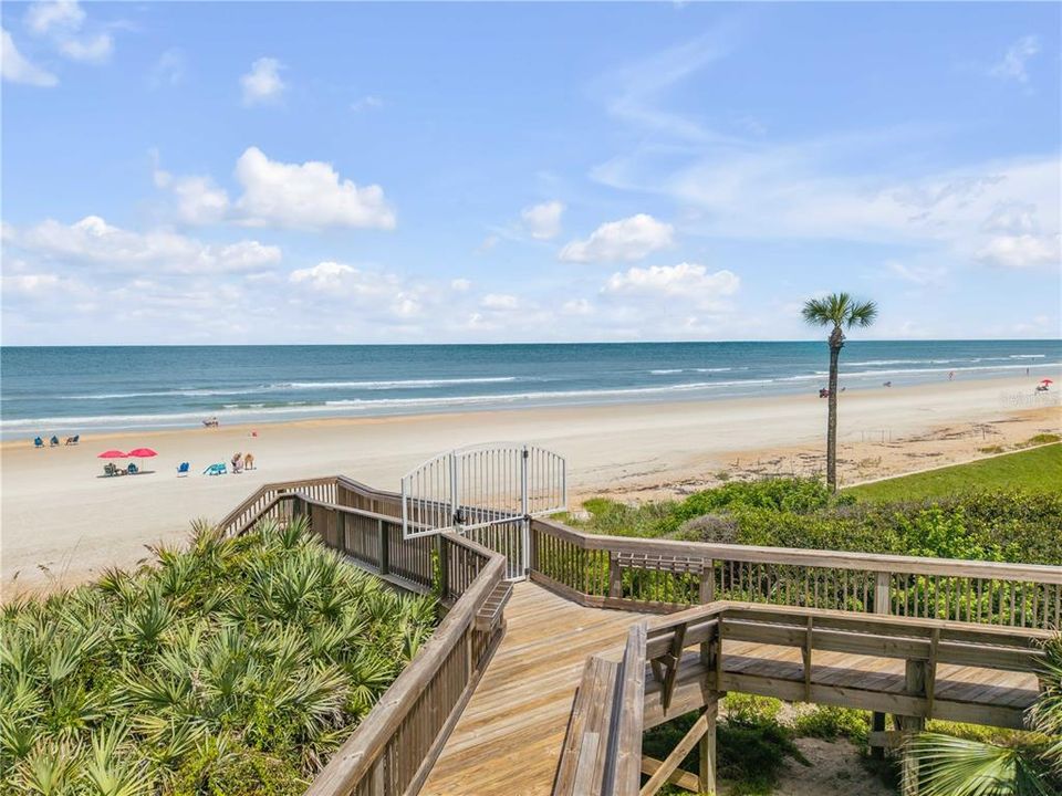 For Sale: $699,900 (3 beds, 2 baths, 1517 Square Feet)