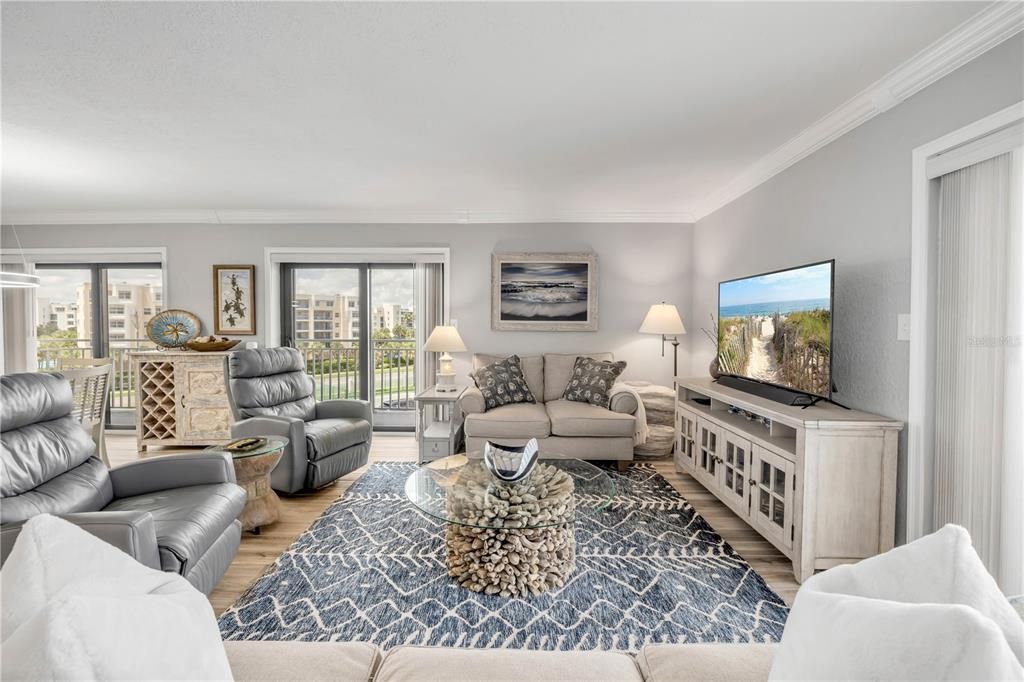 For Sale: $699,900 (3 beds, 2 baths, 1517 Square Feet)