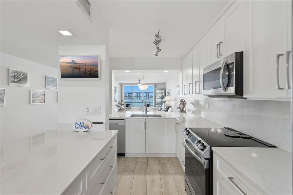 En Venta: $649,000 (2 camas, 2 baños, 1080 Pies cuadrados)