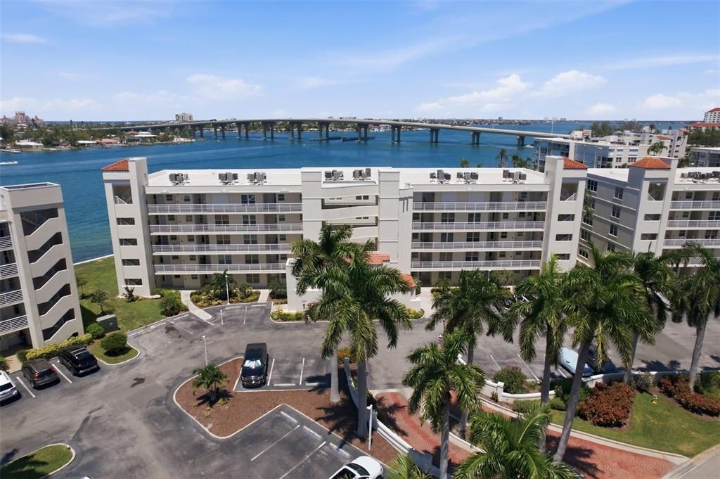 En Venta: $649,000 (2 camas, 2 baños, 1080 Pies cuadrados)
