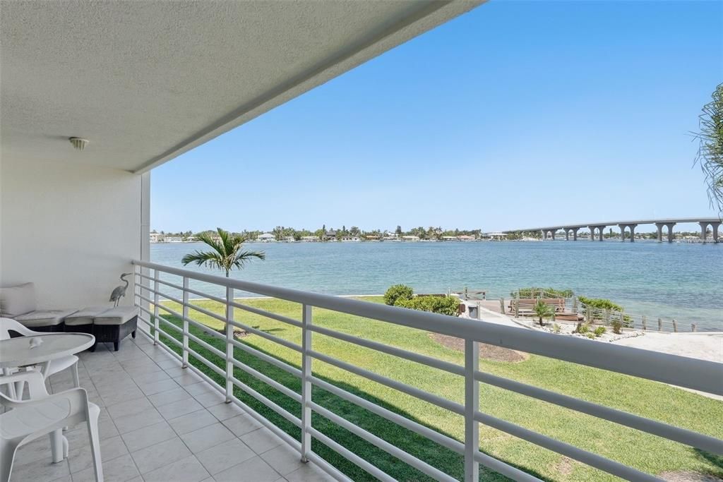 En Venta: $649,000 (2 camas, 2 baños, 1080 Pies cuadrados)