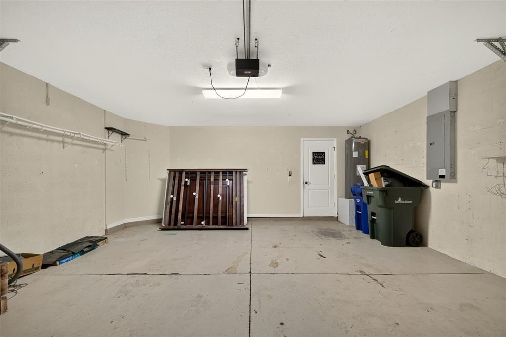 En Venta: $289,990 (4 camas, 2 baños, 1872 Pies cuadrados)
