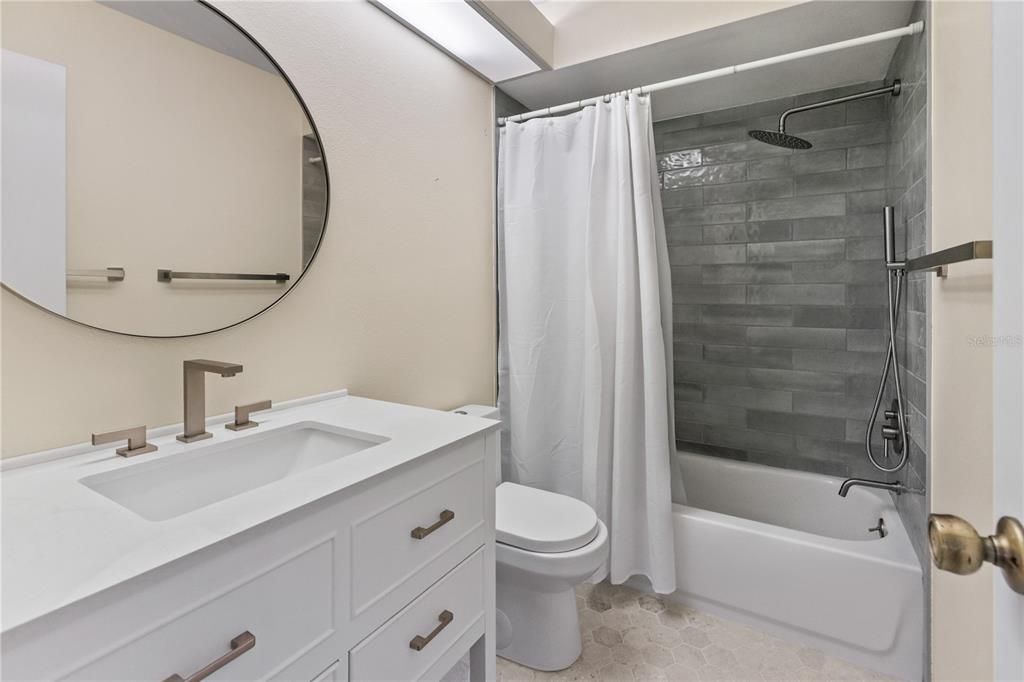 For Sale: $280,000 (2 beds, 2 baths, 1430 Square Feet)