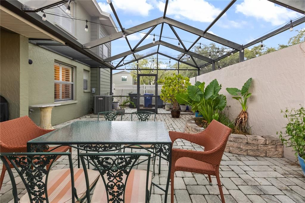 For Sale: $280,000 (2 beds, 2 baths, 1430 Square Feet)