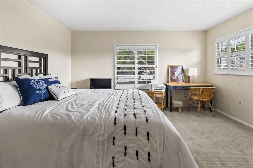 For Sale: $280,000 (2 beds, 2 baths, 1430 Square Feet)