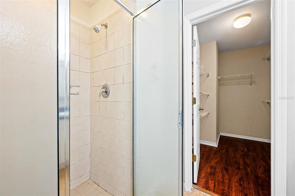 For Sale: $339,000 (3 beds, 2 baths, 1637 Square Feet)
