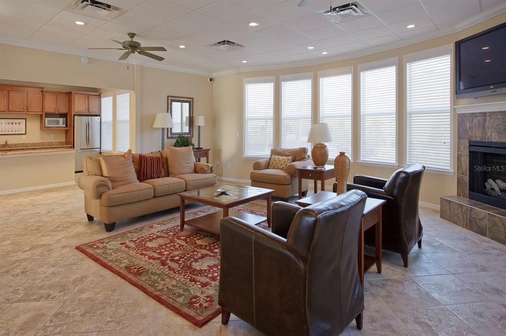For Sale: $339,000 (3 beds, 2 baths, 1637 Square Feet)