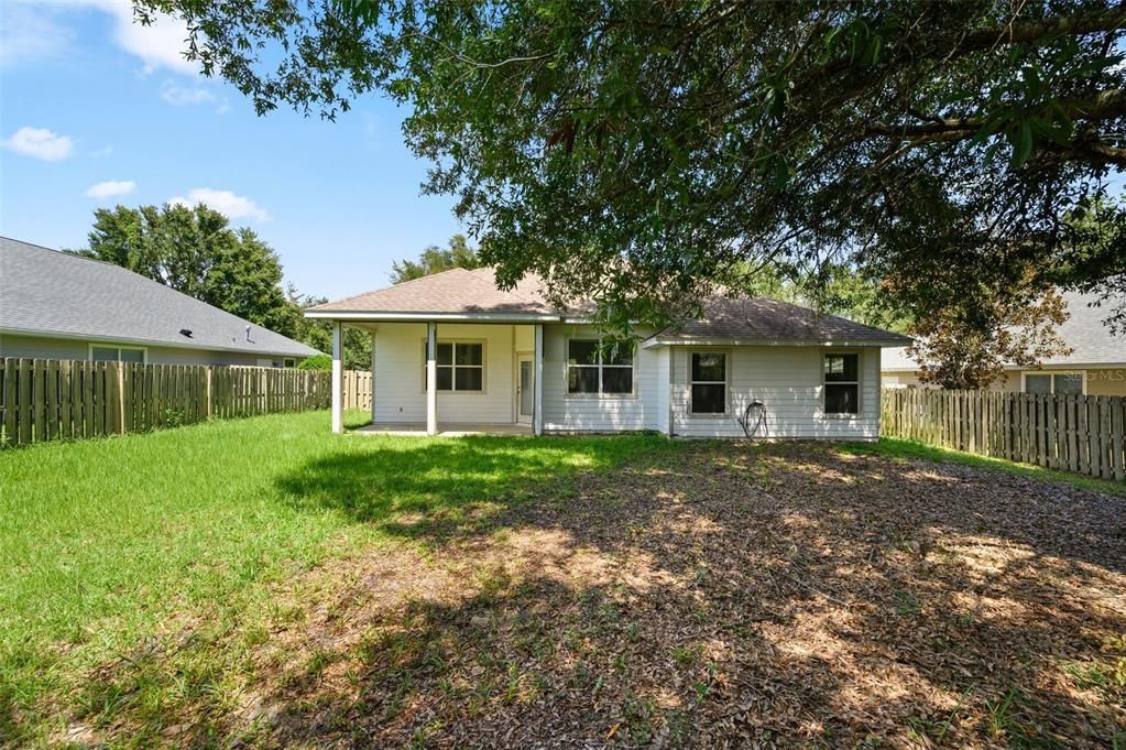 For Sale: $339,000 (3 beds, 2 baths, 1637 Square Feet)