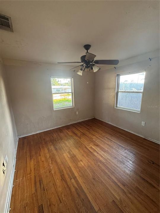 En Venta: $330,000 (2 camas, 1 baños, 1044 Pies cuadrados)