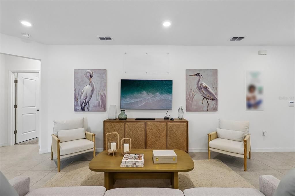 En Venta: $318,990 (4 camas, 2 baños, 1876 Pies cuadrados)
