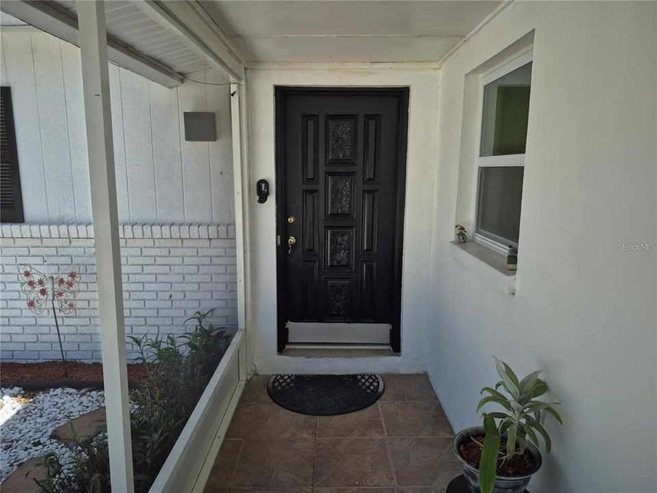 For Rent: $4,800 (5 beds, 4 baths, 2034 Square Feet)