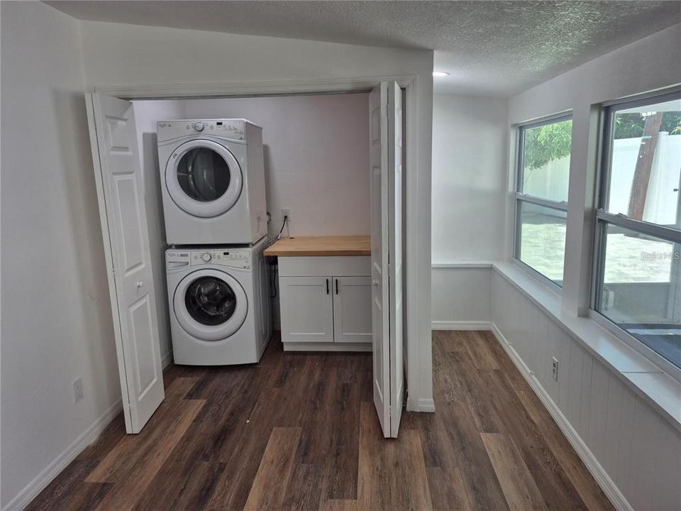 For Rent: $4,800 (5 beds, 4 baths, 2034 Square Feet)