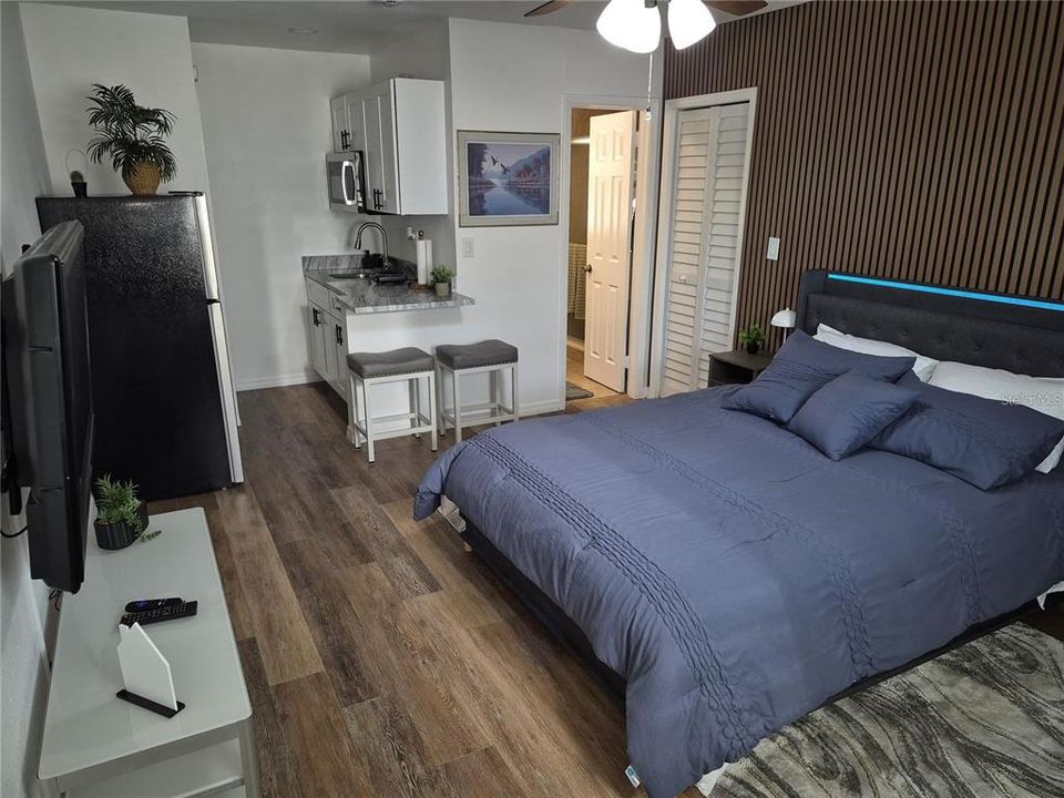 For Rent: $4,800 (5 beds, 4 baths, 2034 Square Feet)
