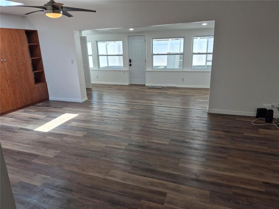 For Rent: $4,800 (5 beds, 4 baths, 2034 Square Feet)