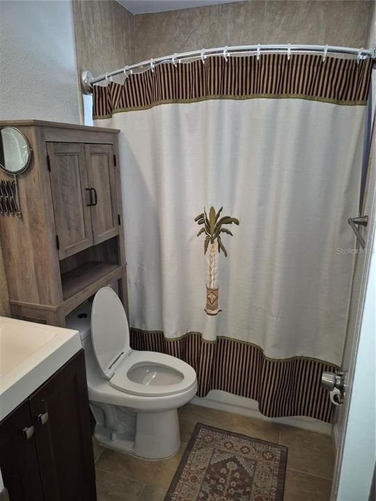 For Rent: $4,800 (5 beds, 4 baths, 2034 Square Feet)