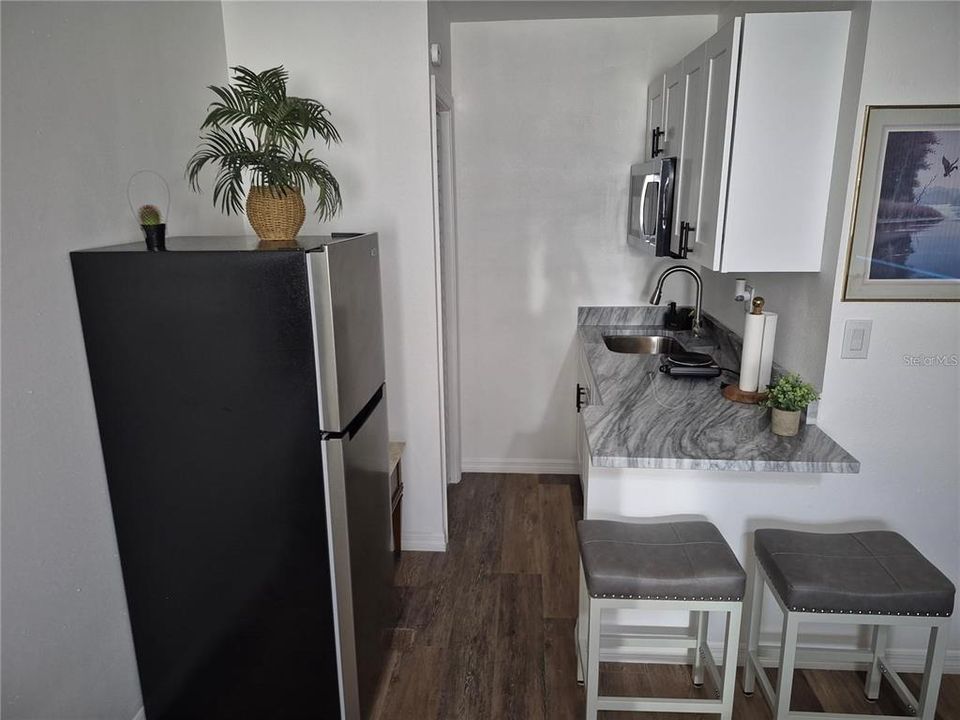 For Rent: $4,800 (5 beds, 4 baths, 2034 Square Feet)