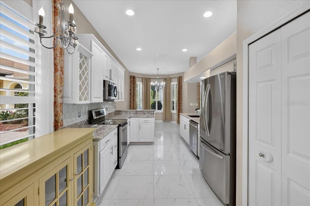 For Sale: $539,900 (3 beds, 2 baths, 1573 Square Feet)