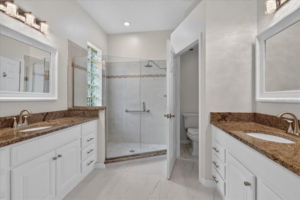 For Sale: $539,900 (3 beds, 2 baths, 1573 Square Feet)