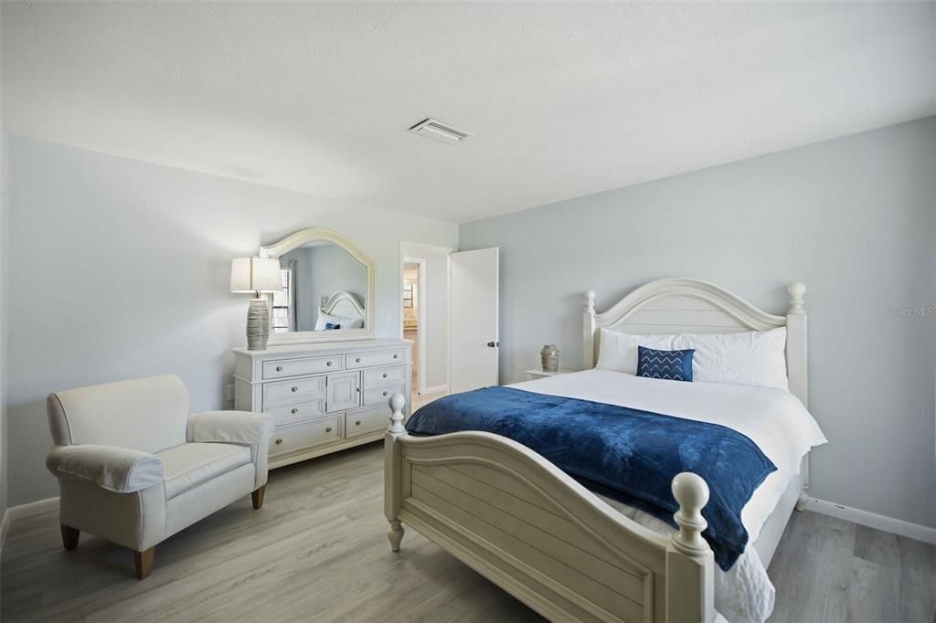 For Sale: $339,000 (3 beds, 2 baths, 1866 Square Feet)
