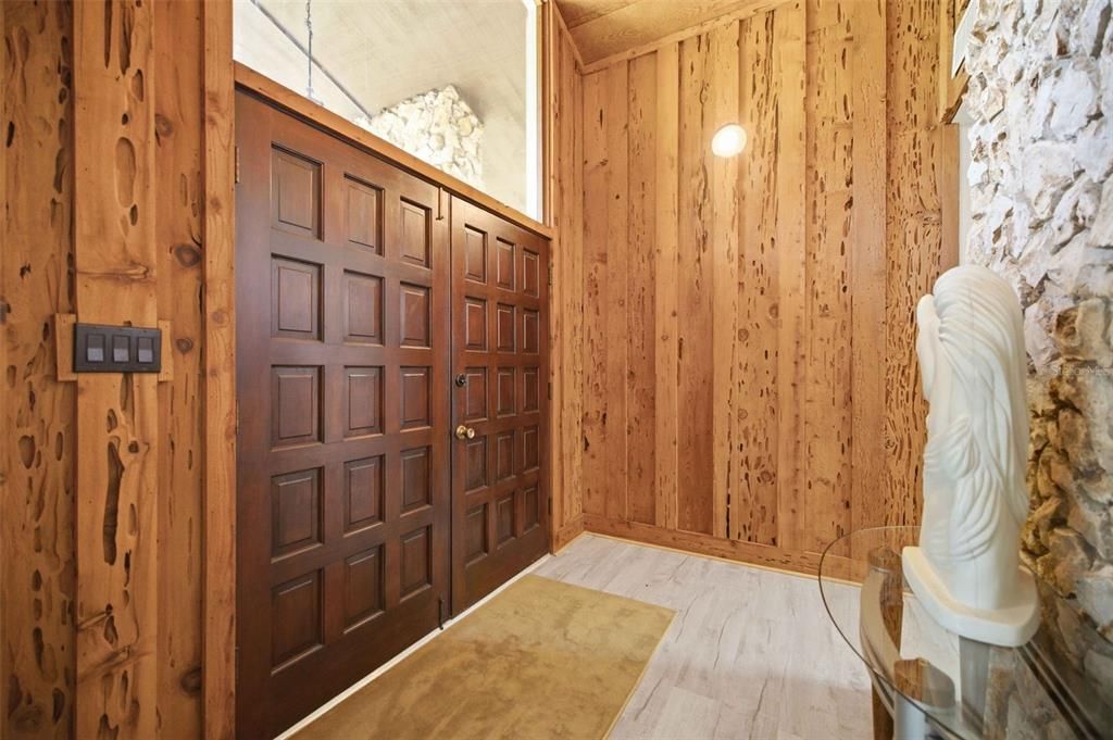 For Sale: $339,000 (3 beds, 2 baths, 1866 Square Feet)