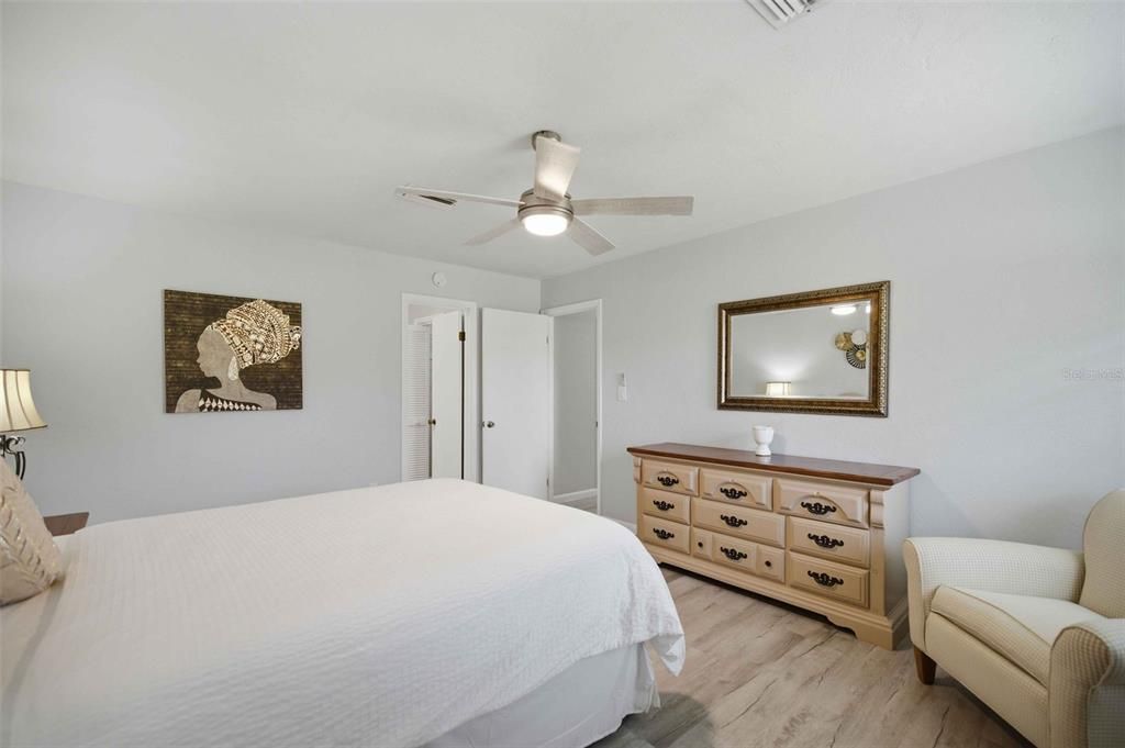 For Sale: $339,000 (3 beds, 2 baths, 1866 Square Feet)
