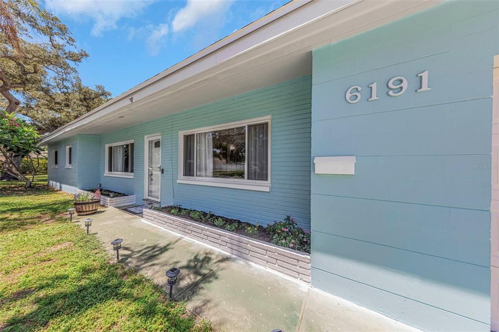 En Venta: $499,900 (2 camas, 2 baños, 1424 Pies cuadrados)